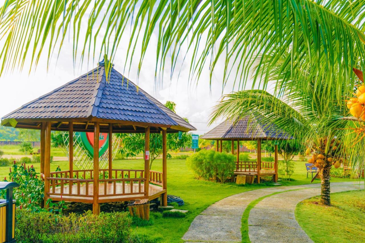 De Bintan Villa Tenaga Bagian luar foto